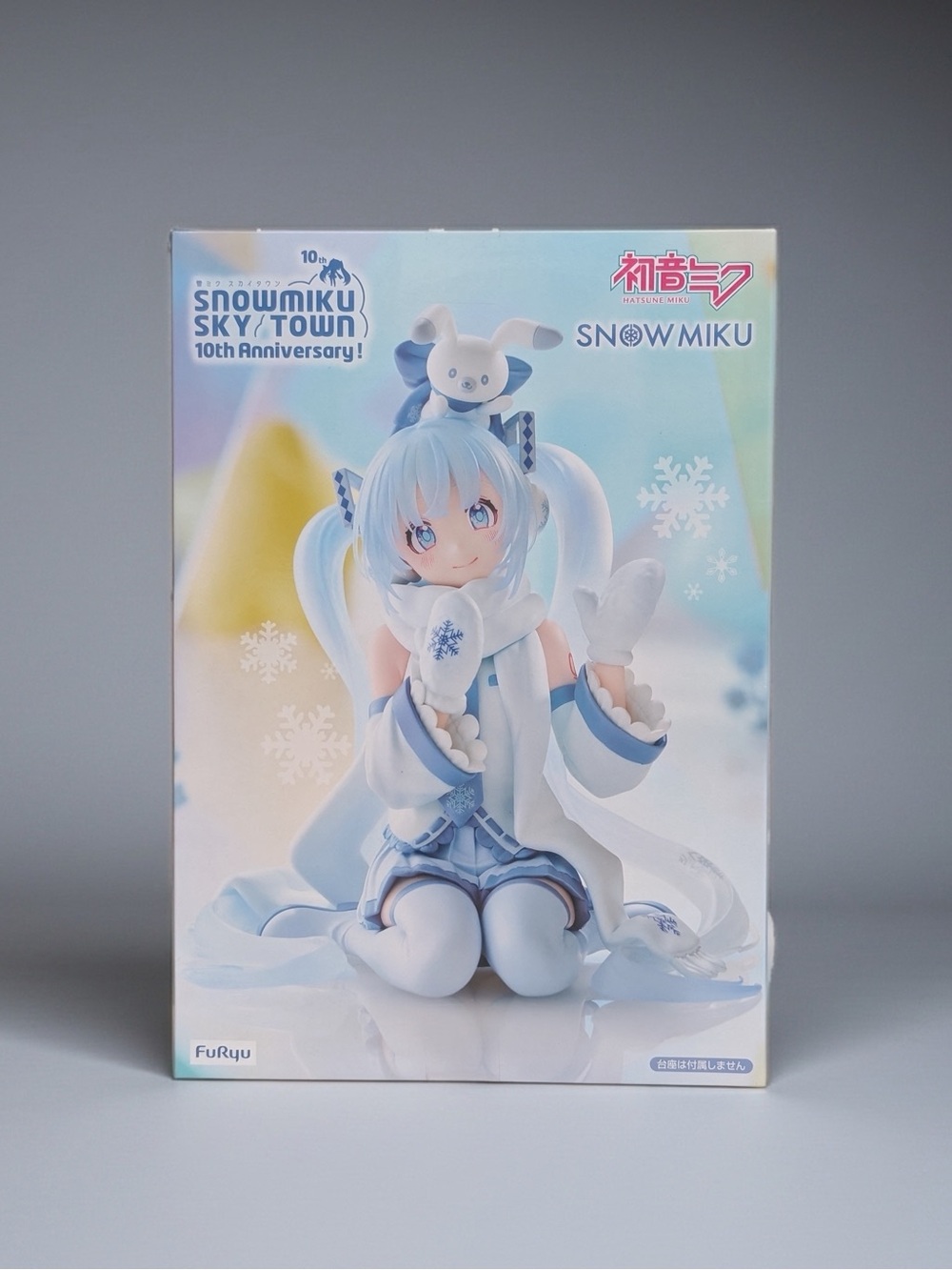 Snow Miku 10th Anniversary Blue & White Figure by FuRyu